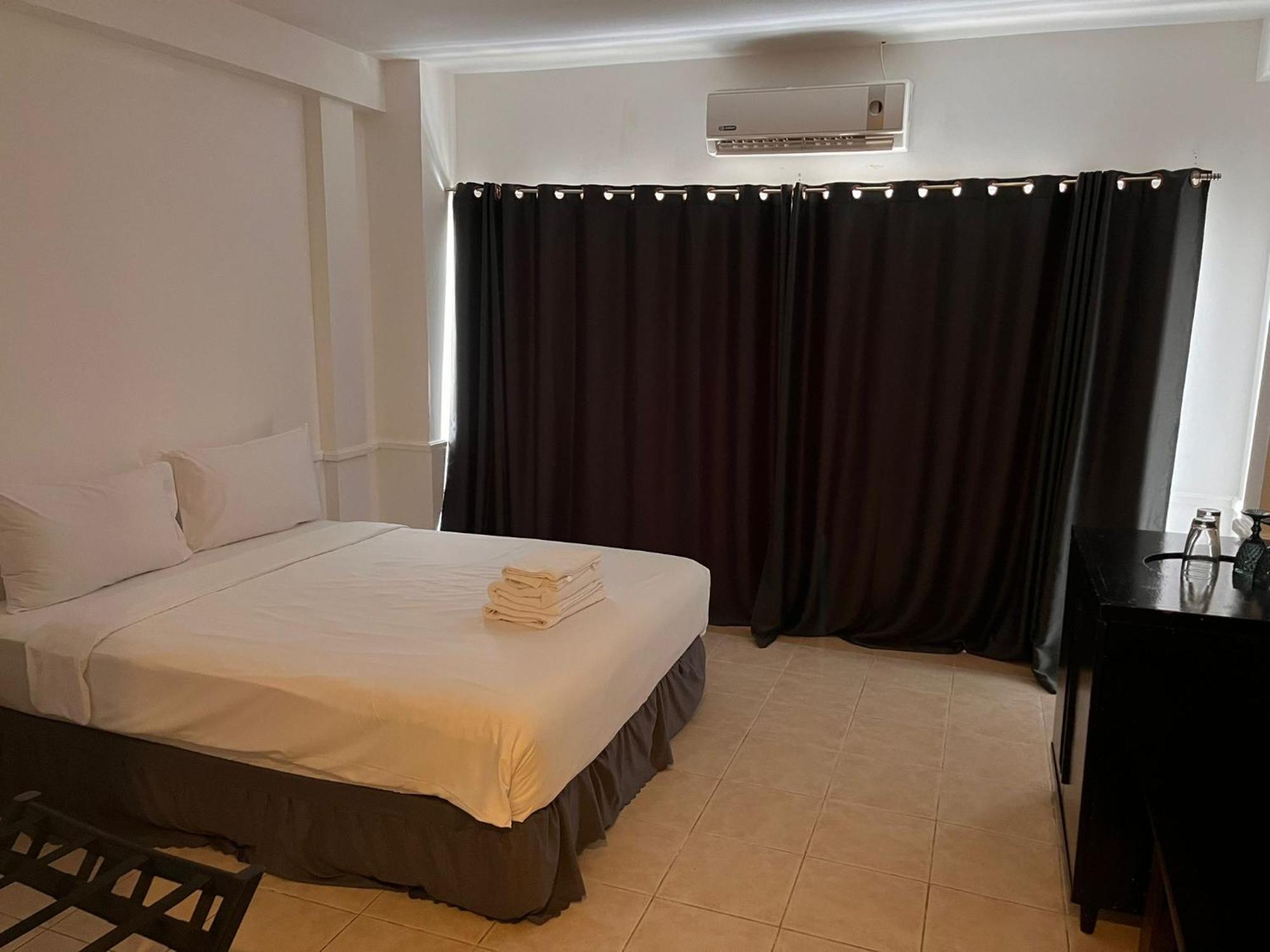 Shalom Center Chaweng Samui Hotel Exterior foto
